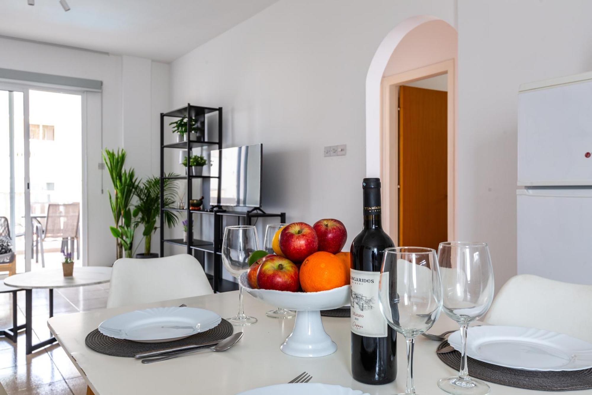 Beautiful 2 Bed Apartment In Paphos Cyprus Экстерьер фото