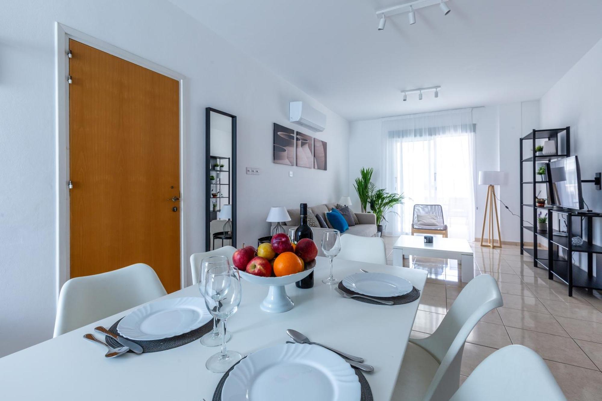 Beautiful 2 Bed Apartment In Paphos Cyprus Экстерьер фото